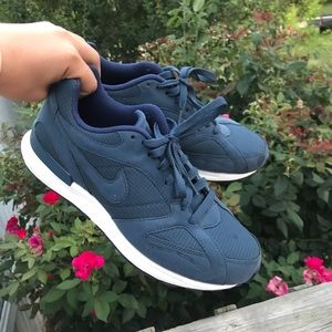 Nike Navy Air International